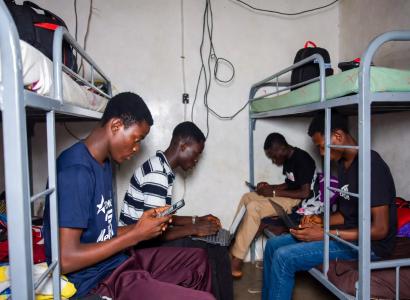 How to Earn Money as a Student in Nigeria (Without Leaving School) — GoJelly Nigeria